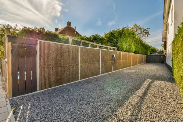 Professional fencing and gate installation